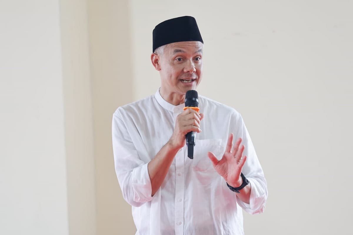 3 Prestasi Ganjar Pranowo Kurangi Angka Kemiskinan di Jawa Tengah 3 Prestasi Ganjar Pranowo Kurangi Angka Kemiskinan di Jawa Tengah