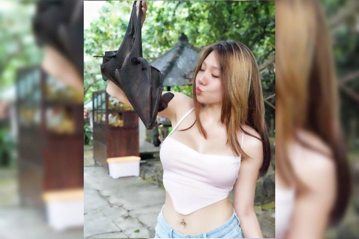 Liburan di Bali, Jena Dammaya Pakai Tanktop Pink Pamer Tindikan di Pusar Liburan di Bali, Jena Dammaya Pakai Tanktop Pink Pamer Tindikan di Pusar