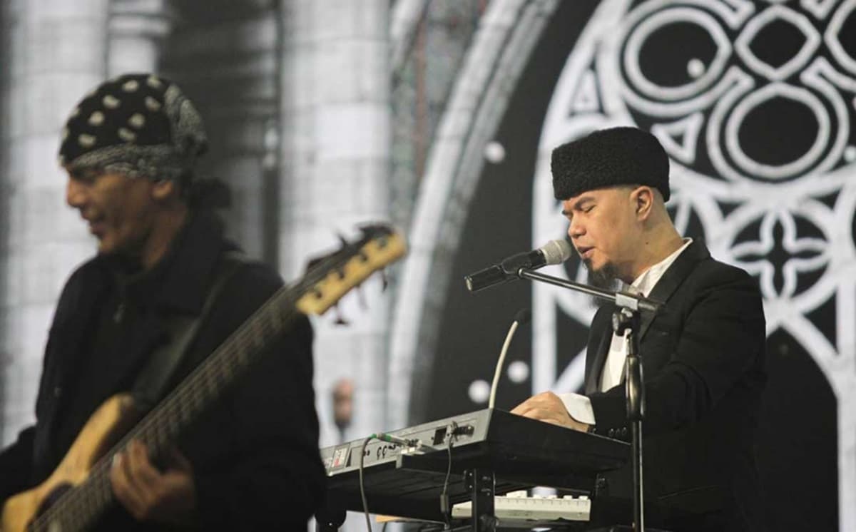 5 Band Indonesia yang Sering Gonti-Ganti Vokalis 5 Band Indonesia yang Sering Gonti-Ganti Vokalis