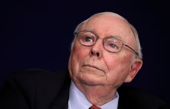 Profil Charlie Munger, Orang Kepercayaan Warren Buffett di Berkshire Hathaway Profil Charlie Munger, Orang Kepercayaan Warren Buffett di Berkshire Hathaway