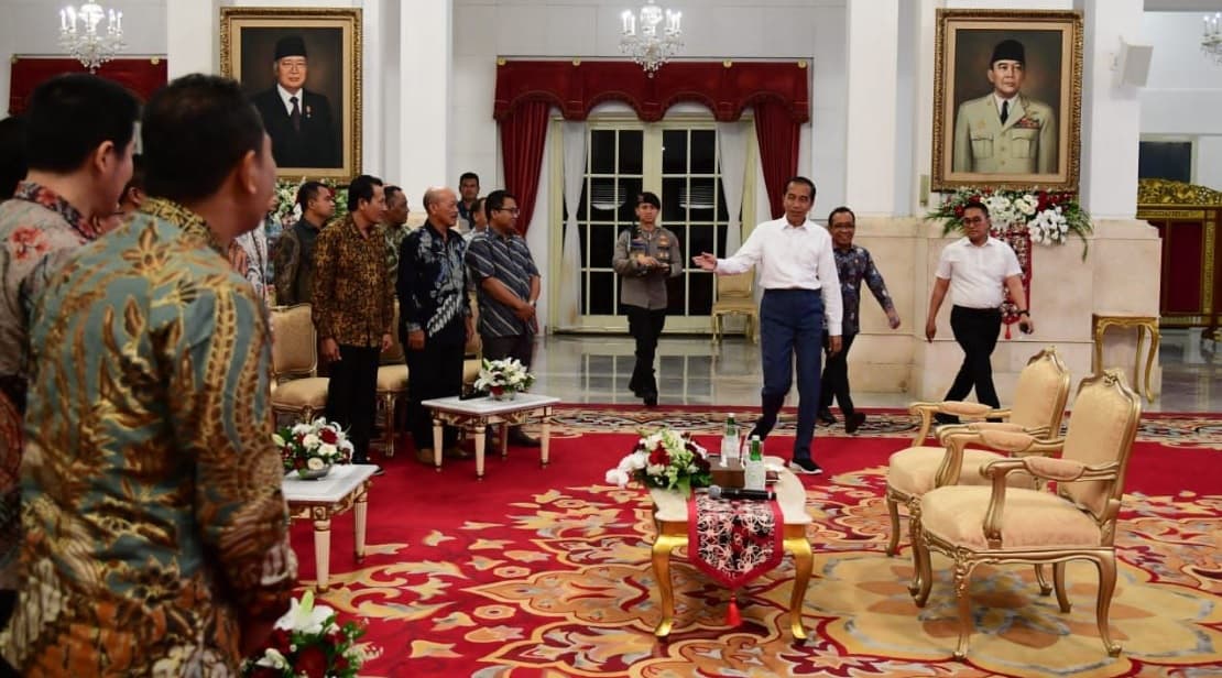 Jokowi Temui Kelompok Nelayan di Istana, Apa yang Dibahas? Jokowi Temui Kelompok Nelayan di Istana, Apa yang Dibahas?