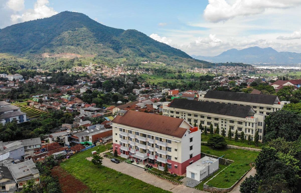 Sejarah dan Asal Usul Jatinangor, Dulunya Perkebunan Teh hingga Karet Milik Perusahaan Belanda Sejarah dan Asal Usul Jatinangor, Dulunya Perkebunan Teh hingga Karet Milik Perusahaan Belanda