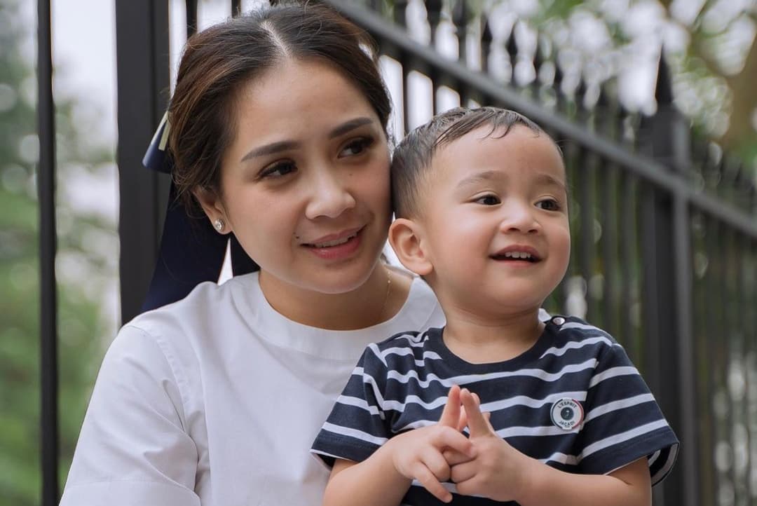 Alasan Nagita Slavina Ubah Panggilan Rayyanza dari Cipung Jadi Ajja Alasan Nagita Slavina Ubah Panggilan Rayyanza dari Cipung Jadi Ajja