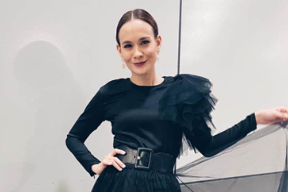 Potret Cantik Aishah Sinclair, Adik Mendiang Ashraf Jadi Bridesmaid di Pernikahan BCL Potret Cantik Aishah Sinclair, Adik Mendiang Ashraf Jadi Bridesmaid di Pernikahan BCL