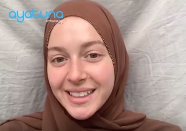 Kisah Bule Cantik Amerika Ucap Syahadat Setelah Sadar Tuhan Tidak Punya Anak Kisah Bule Cantik Amerika Ucap Syahadat Setelah Sadar Tuhan Tidak Punya Anak