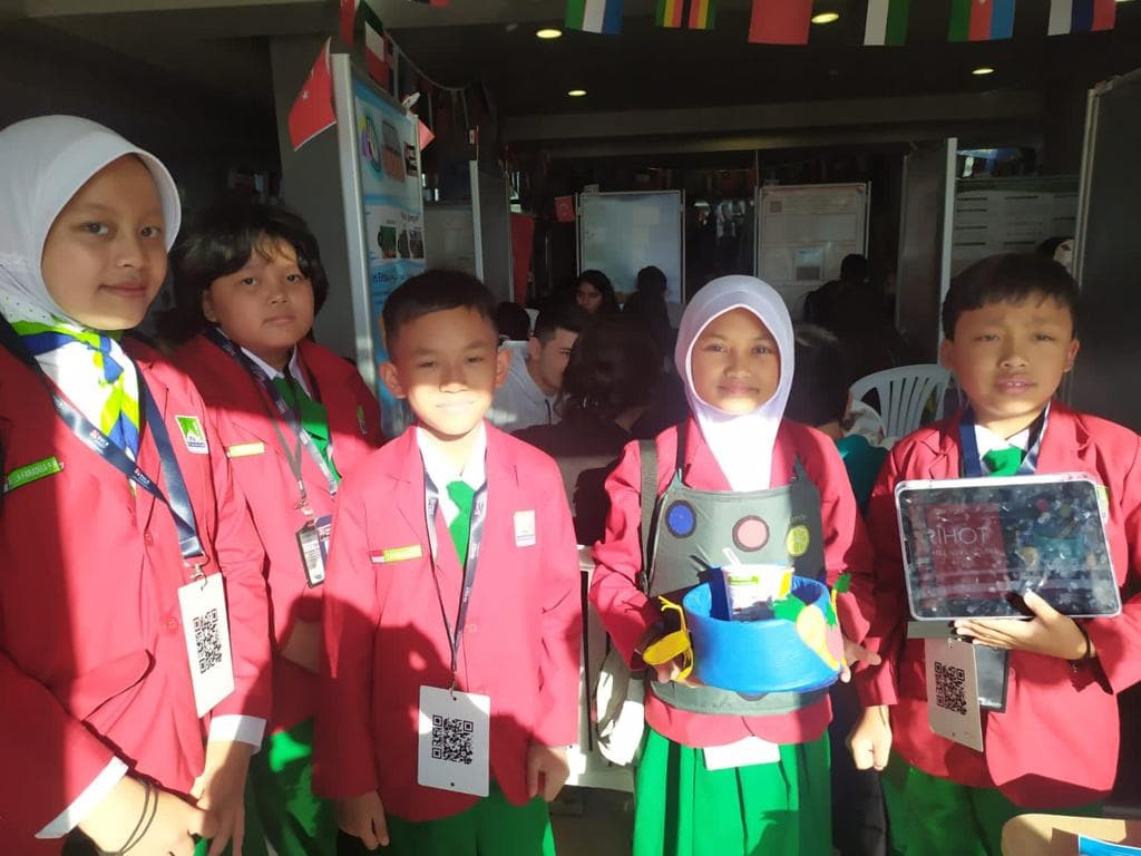 Mengenal Aqilla Ardina, Siswa Kelas 6 SD Juara Emas di Buca IMSEF 2023 Turki Berkat Karya Penelitian Mengenal Aqilla Ardina, Siswa Kelas 6 SD Juara Emas di Buca IMSEF 2023 Turki Berkat Karya Penelitian