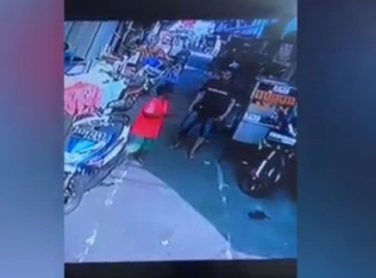 Terekam CCTV, Ayah Sadis Banting Anak hingga Tewas di Penjaringan Terekam CCTV, Ayah Sadis Banting Anak hingga Tewas di Penjaringan
