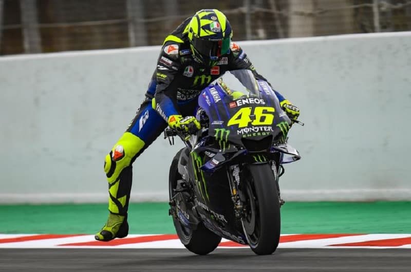 Valentino Rossi Dinilai Suka Tunggu Pembalap Lain agar Balapan MotoGP Lebih Menantang, Netizen: Marc Marquez Bisa Enggak? Valentino Rossi Dinilai Suka Tunggu Pembalap Lain agar Balapan MotoGP Lebih Menantang, Netizen: Marc Marquez Bisa Enggak?