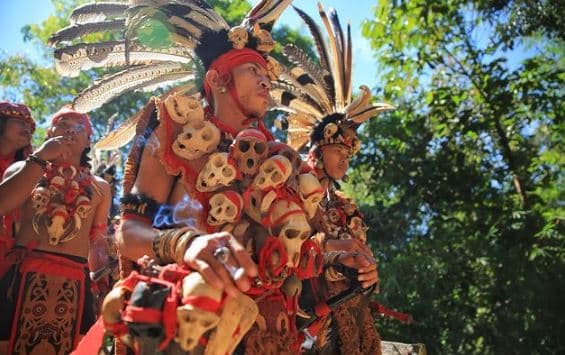 Jadi Ritual Perang, Begini Makna Mangkok Merah bagi Suku Dayak! Jadi Ritual Perang, Begini Makna Mangkok Merah bagi Suku Dayak!