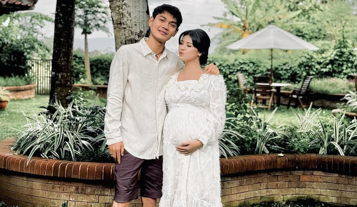 Disindir Dokter, Tri Suaka Klarifikasi Kondisi Istri yang Sedang Sakit Disindir Dokter, Tri Suaka Klarifikasi Kondisi Istri yang Sedang Sakit