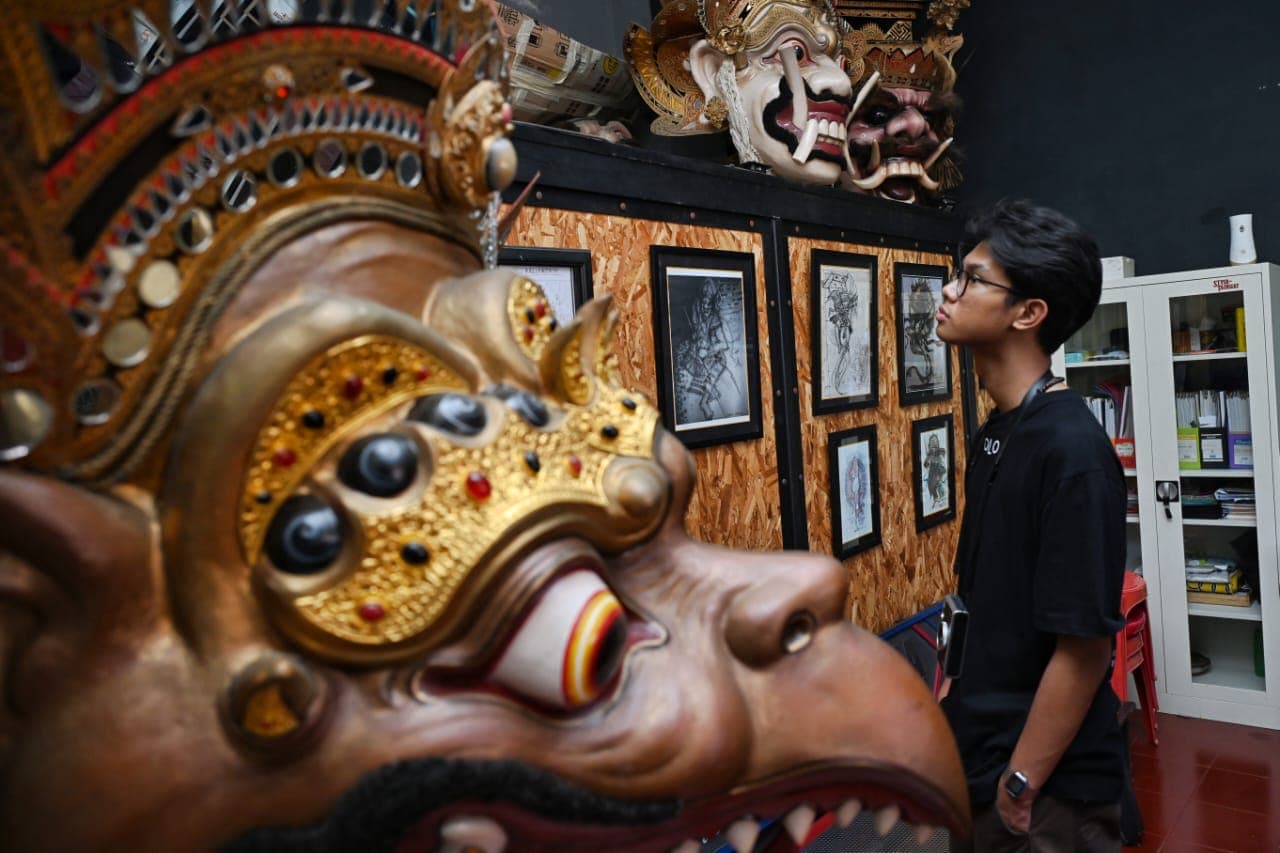 Kunjungi Kedux Garage, Alam Ganjar Belajar Budaya Bali dan Kepincut Motor Custom Kunjungi Kedux Garage, Alam Ganjar Belajar Budaya Bali dan Kepincut Motor Custom