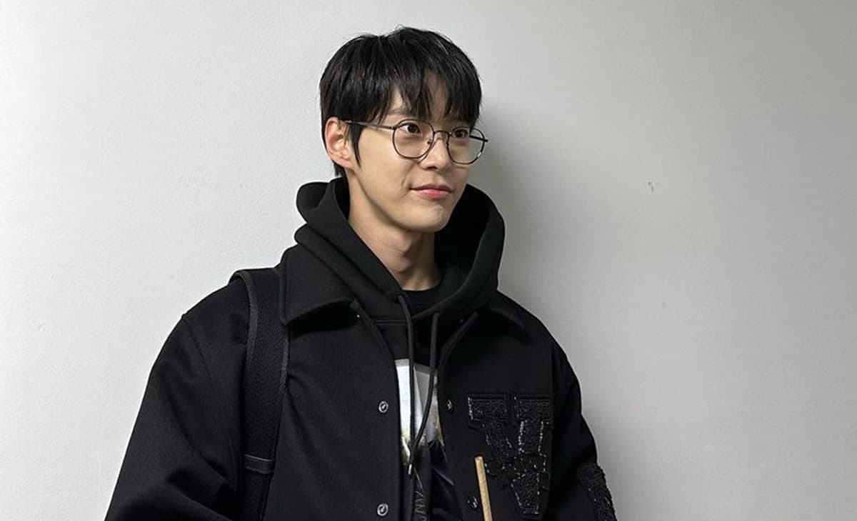 Doyoung NCT Jadi BA McDonalds, Netizen: Sangat Menjijikkan Doyoung NCT Jadi BA McDonalds, Netizen: Sangat Menjijikkan