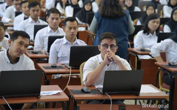 Kaleidoskop 2023: 5 Kasus Skandal Mahasiswa dan Mahasiswi, Selingkuh hingga Joki CPNS Kaleidoskop 2023: 5 Kasus Skandal Mahasiswa dan Mahasiswi, Selingkuh hingga Joki CPNS