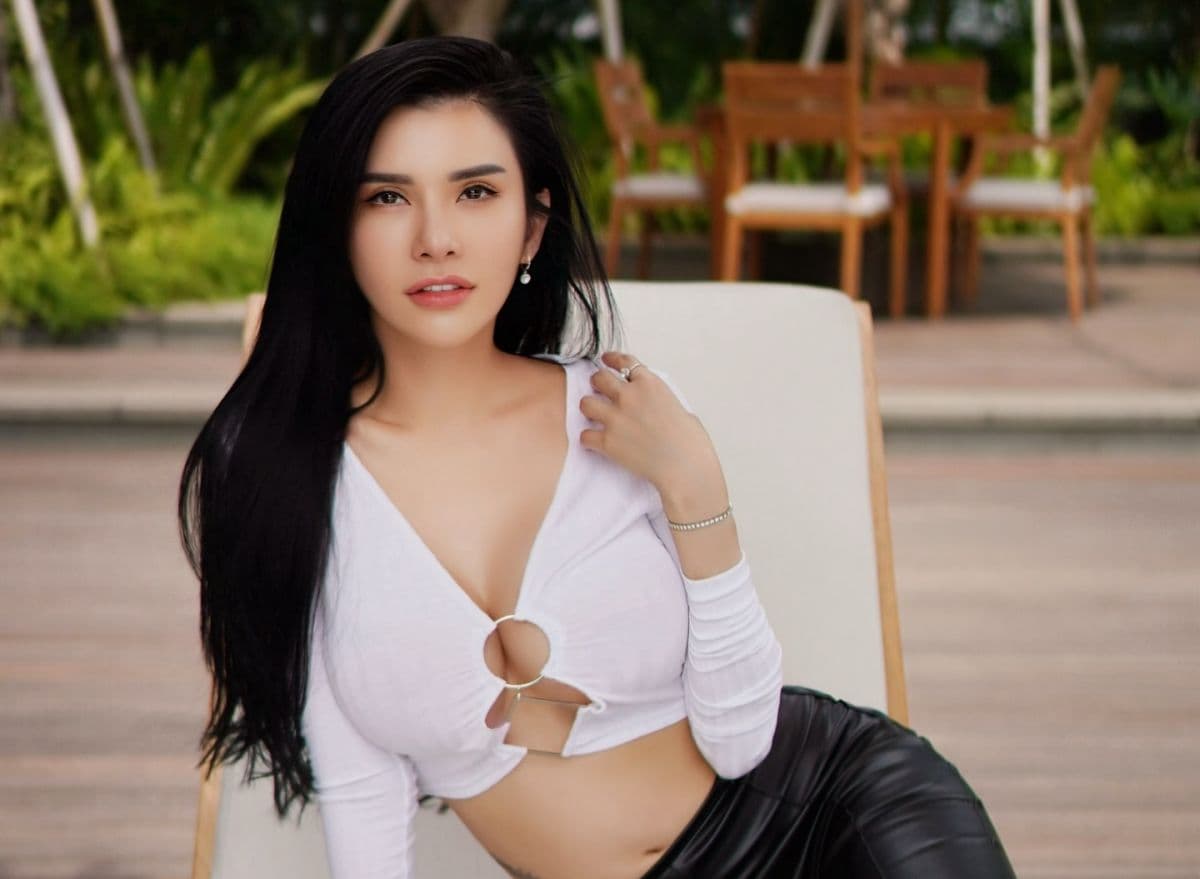 Postingan Terakhir Maria Vania di 2023, Seksi Pakai Crop Top Cut Out Putih Bikin Netizen Terpesona Postingan Terakhir Maria Vania di 2023, Seksi Pakai Crop Top Cut Out Putih Bikin Netizen Terpesona