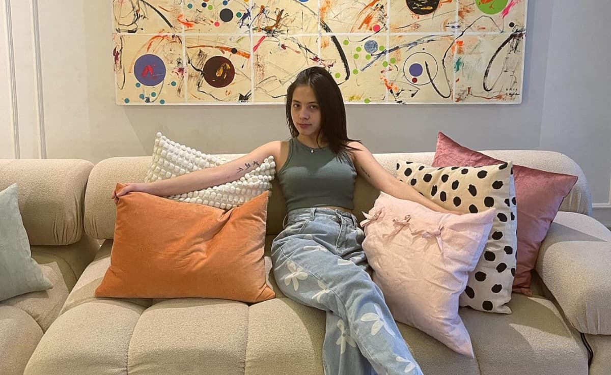 Cuma Teman, Adhisty Zara Bantah Dekat dengan El Rumi Cuma Teman, Adhisty Zara Bantah Dekat dengan El Rumi