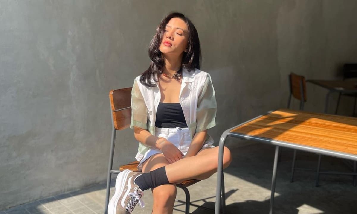 Adhisty Zara Akui Berat Tinggalkan JKT48 demi Dunia Akting Adhisty Zara Akui Berat Tinggalkan JKT48 demi Dunia Akting