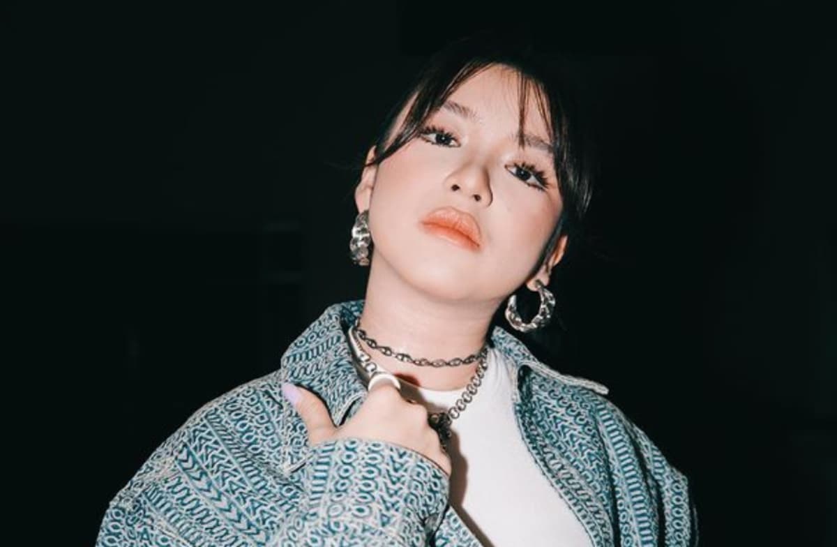 Video Musik <i>Ngeluwihi</i> Milik Tiara Andini, Trending 3 di YouTube Music Video Musik <i>Ngeluwihi</i> Milik Tiara Andini, Trending 3 di YouTube Music