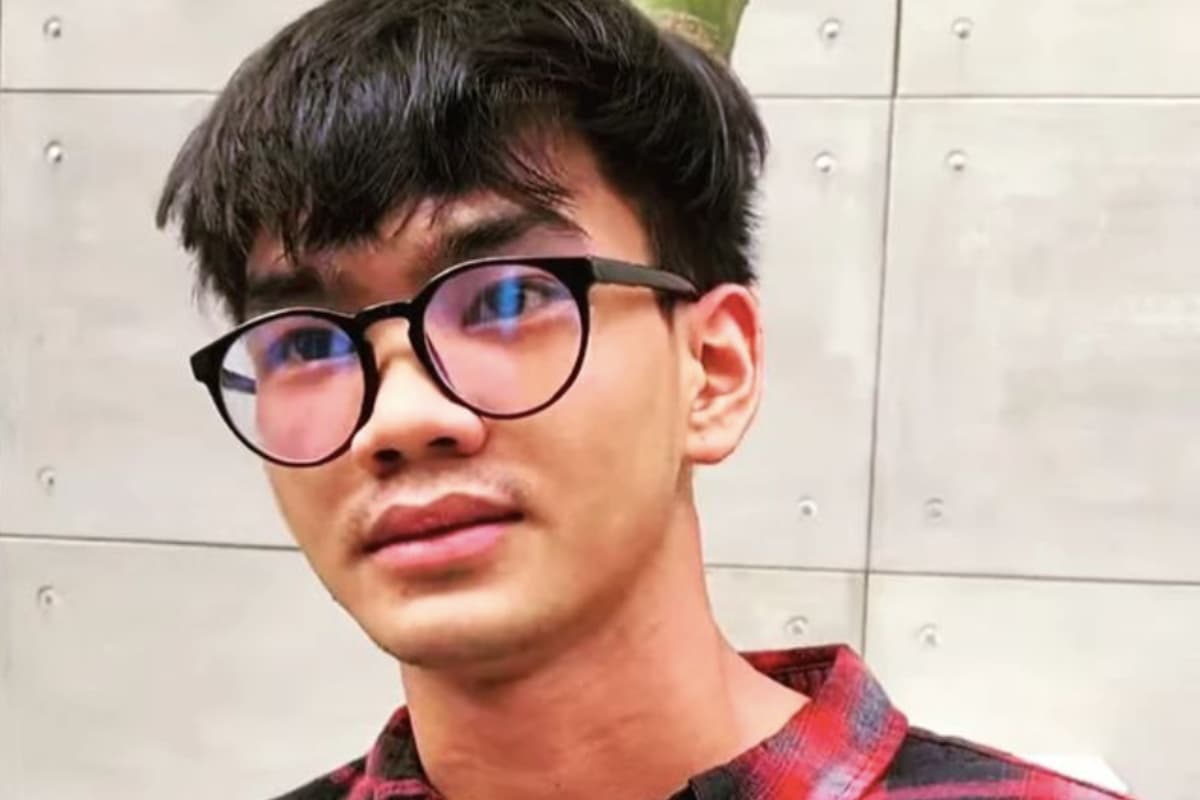 Seleb TikTok Satria Mahathir Diamankan Terkait Dugaan Penganiayaan Anak Anggota DPRD Kepri Seleb TikTok Satria Mahathir Diamankan Terkait Dugaan Penganiayaan Anak Anggota DPRD Kepri