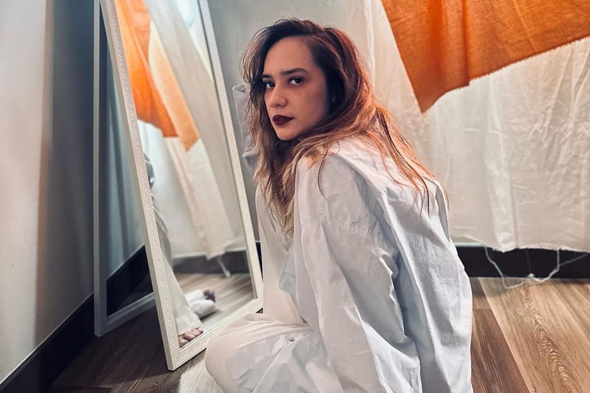 Putri Anne Diduga Cium Mesra Mantan Suami Beauty Vlogger Suhay Salim Putri Anne Diduga Cium Mesra Mantan Suami Beauty Vlogger Suhay Salim