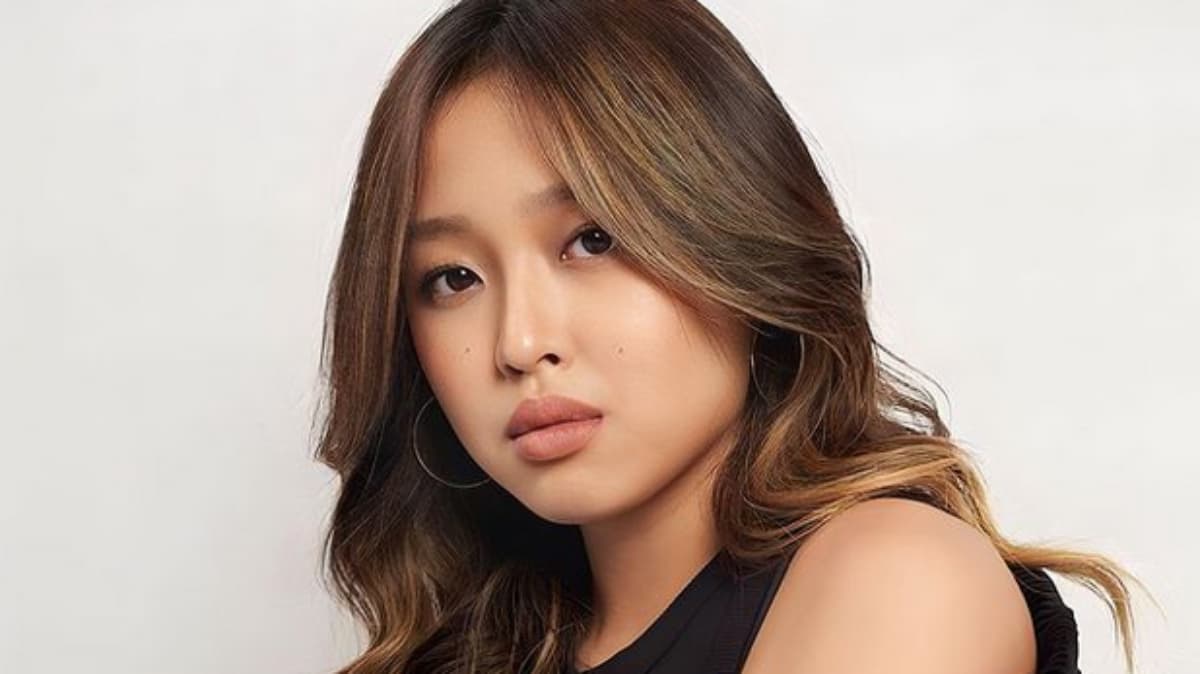 Pinkan Mambo 4 Kali Ganti Suami, Michelle Ashley Akui Tak Percaya Cinta Pinkan Mambo 4 Kali Ganti Suami, Michelle Ashley Akui Tak Percaya Cinta