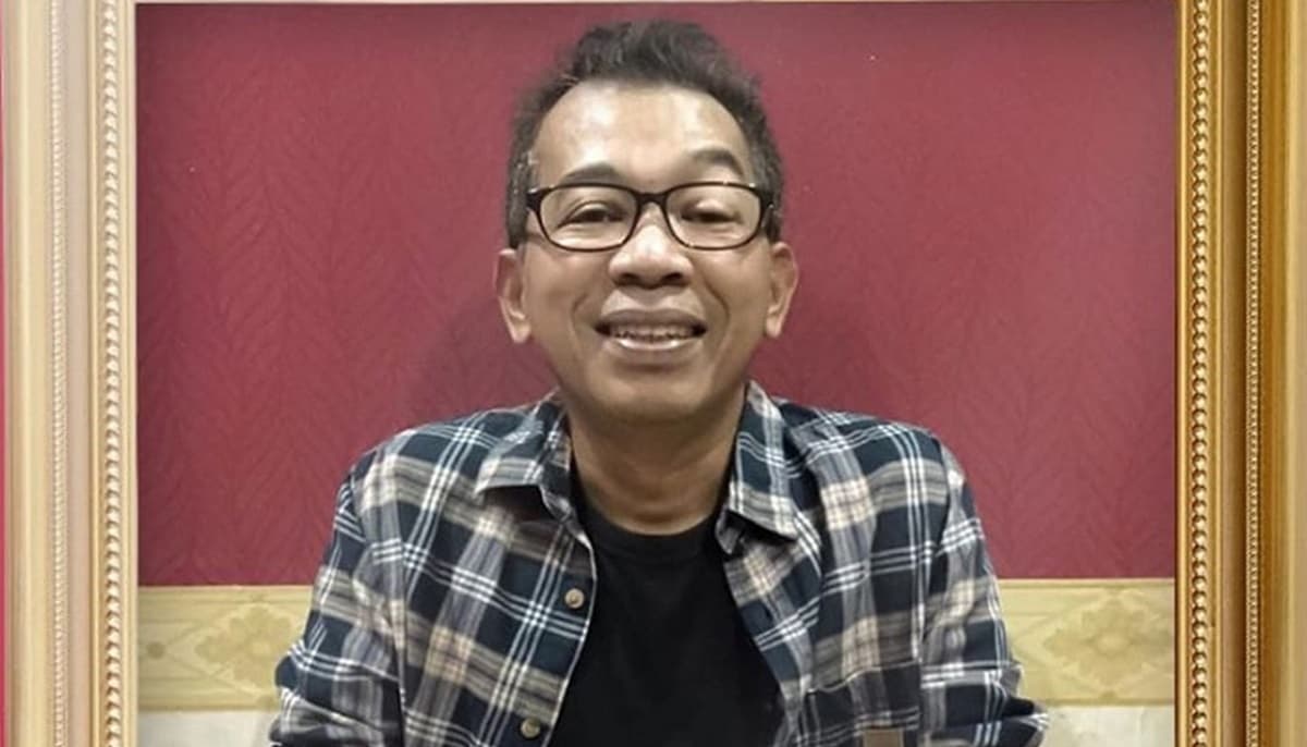 Jarwo Kwat Beri Klarifikasi Usai Peluk Chateez Berujung Viral: Skenarionya Begitu Jarwo Kwat Beri Klarifikasi Usai Peluk Chateez Berujung Viral: Skenarionya Begitu