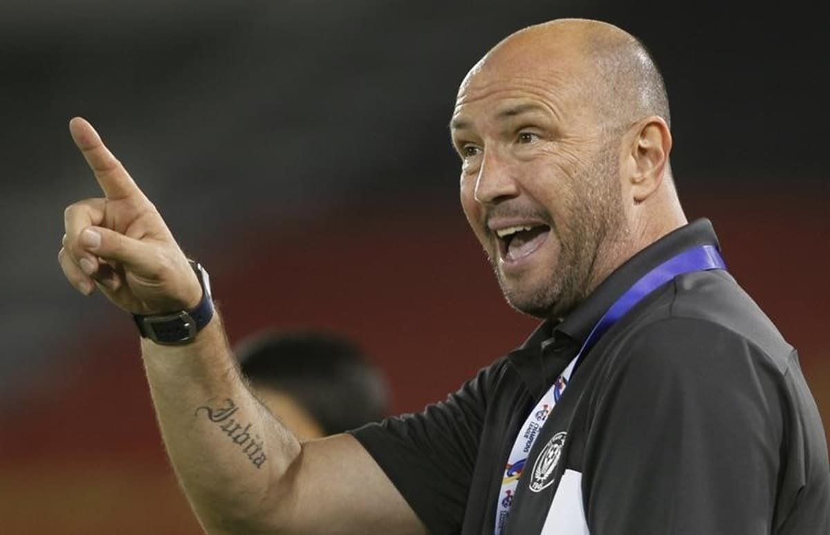 Walter Zenga Sudah Tak Lagi di Persita Tangerang, Kini Jadi Pelatih Klub di Uni Emirat Arab Walter Zenga Sudah Tak Lagi di Persita Tangerang, Kini Jadi Pelatih Klub di Uni Emirat Arab