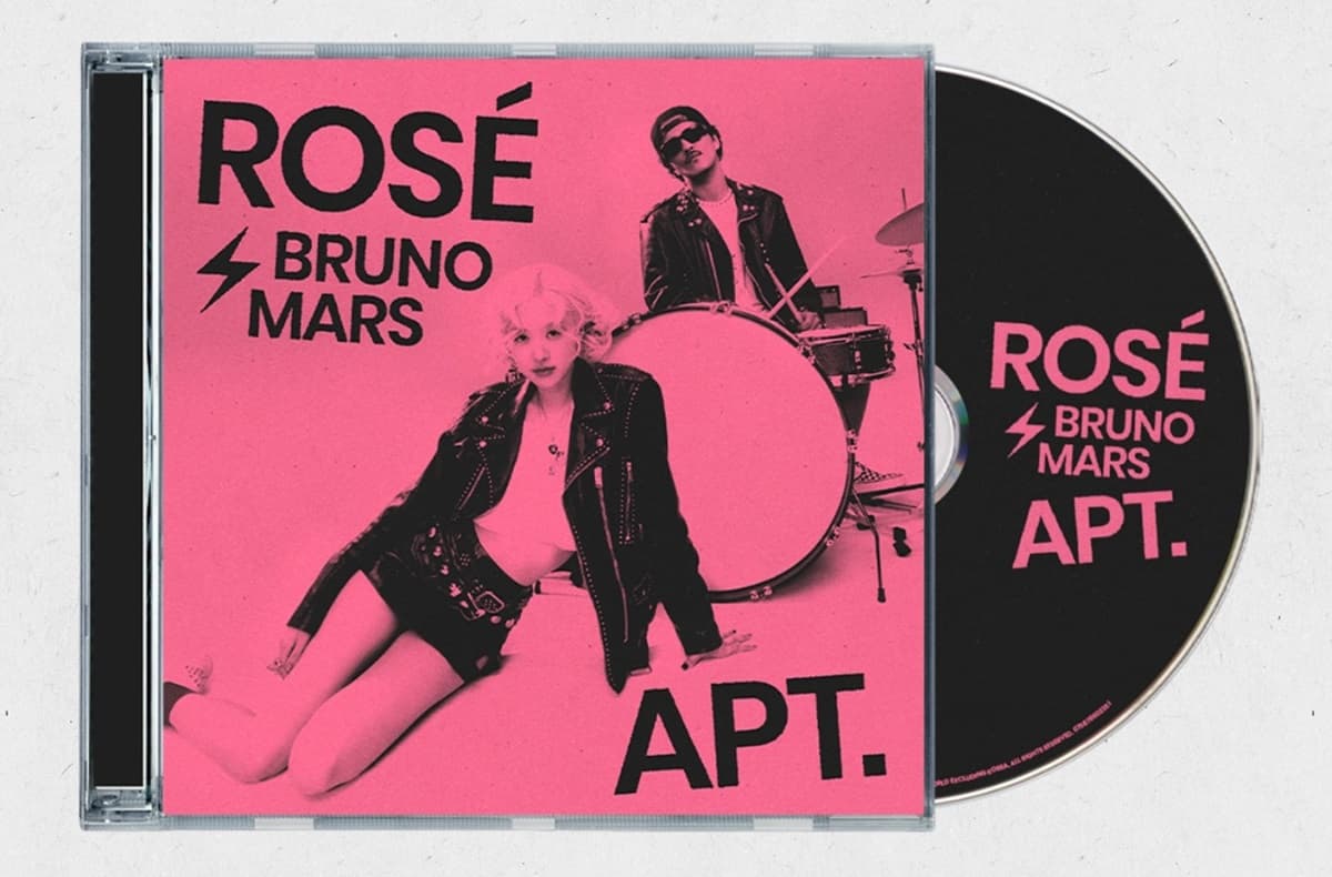 Bruno Mars dan Rose BLACKPINK Kolaborasi, Unggah Foto Bareng di Media Sosial Bruno Mars dan Rose BLACKPINK Kolaborasi, Unggah Foto Bareng di Media Sosial