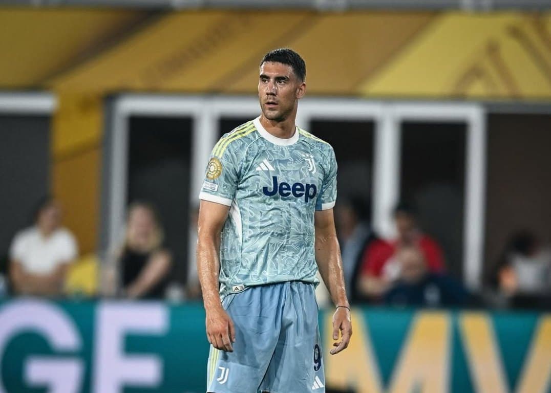 Dusan Vlahovic Hanya Mau ke AC Milan, Juventus Siap Lepas dengan Syarat Dusan Vlahovic Hanya Mau ke AC Milan, Juventus Siap Lepas dengan Syarat