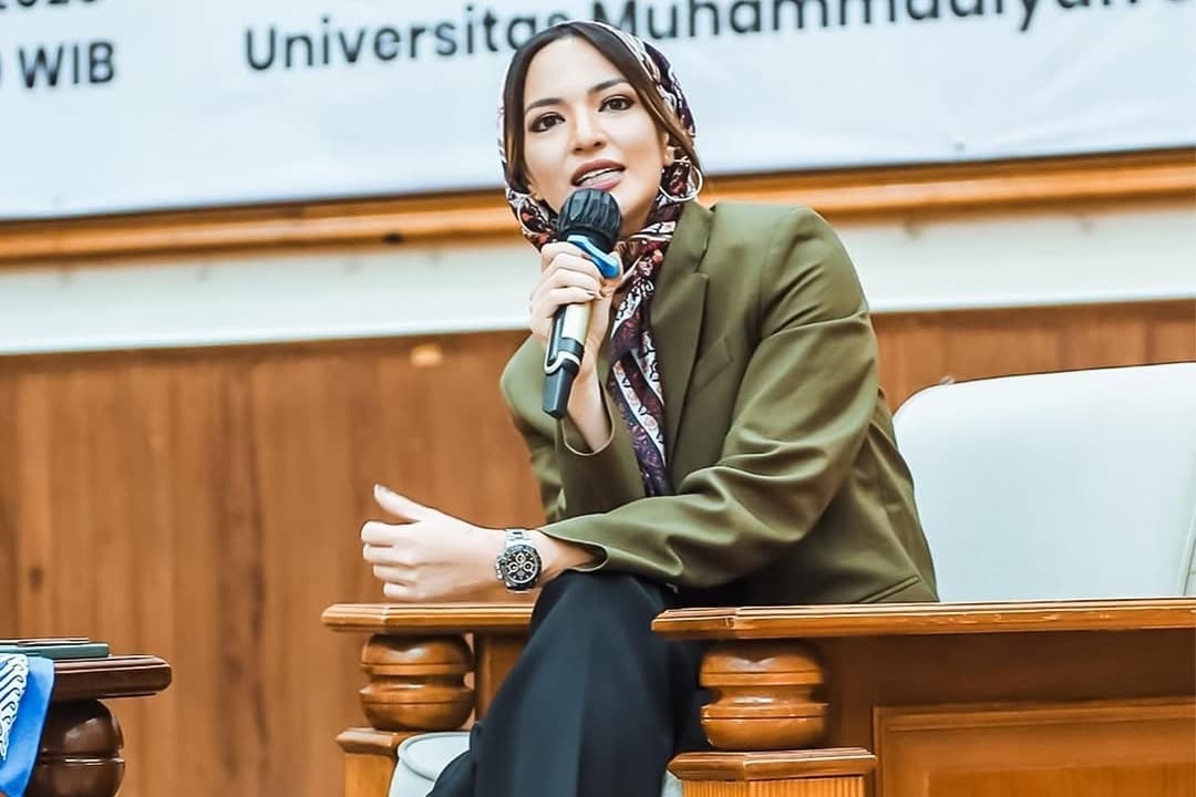 Tinggal di Singapura, Nia Ramadhani Belajar Memasak untuk Anak Tinggal di Singapura, Nia Ramadhani Belajar Memasak untuk Anak