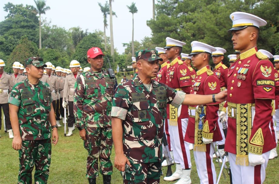 Ada Sosok Jenderal Tempur Edi Saputra di Balik Kesuksesan Rangkaian Upacara 17 Agustus di Istana Ada Sosok Jenderal Tempur Edi Saputra di Balik Kesuksesan Rangkaian Upacara 17 Agustus di Istana