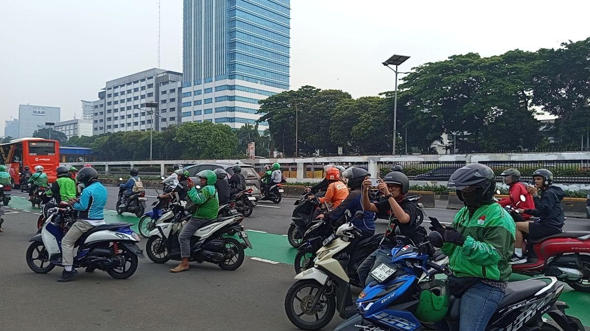 Seruan Aksi Massa di DPR RI, Lalu Lintas Gatot Subroto Masih Lancar Pagi Ini Seruan Aksi Massa di DPR RI, Lalu Lintas Gatot Subroto Masih Lancar Pagi Ini
