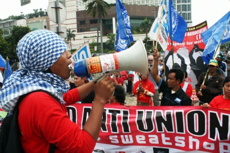 Polisi Ancam Tindak Pedemo yang Nekat Blokade Jalan Tol Polisi Ancam Tindak Pedemo yang Nekat Blokade Jalan Tol