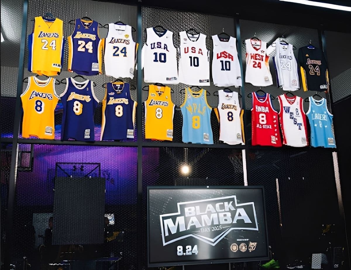 Peringati Mamba Day, Mendiang Kobe Bryant Dapat Penghormatan di Singapura Peringati Mamba Day, Mendiang Kobe Bryant Dapat Penghormatan di Singapura