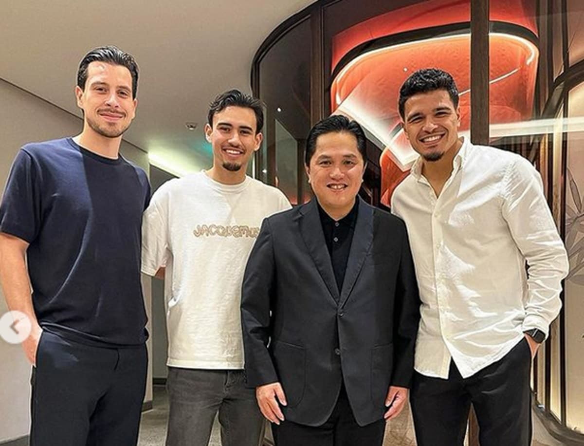 Ketum PSSI Erick Thohir Hargai Keputusan Thom Haye Gabung Persib Bandung Ketum PSSI Erick Thohir Hargai Keputusan Thom Haye Gabung Persib Bandung