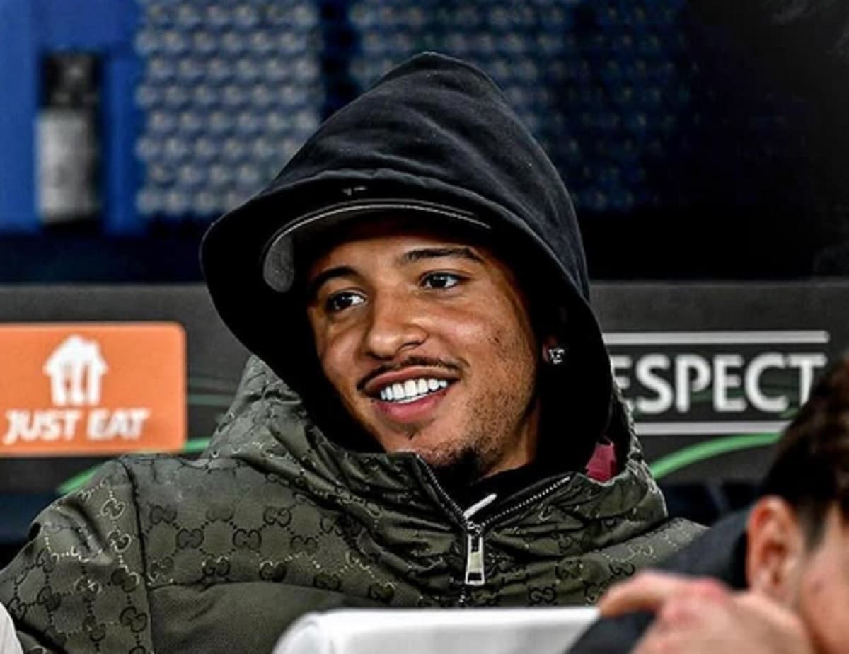 Manchester United Korbankan Jadon Sancho demi Dapatkan Emiliano Martinez dari Aston Villa Manchester United Korbankan Jadon Sancho demi Dapatkan Emiliano Martinez dari Aston Villa