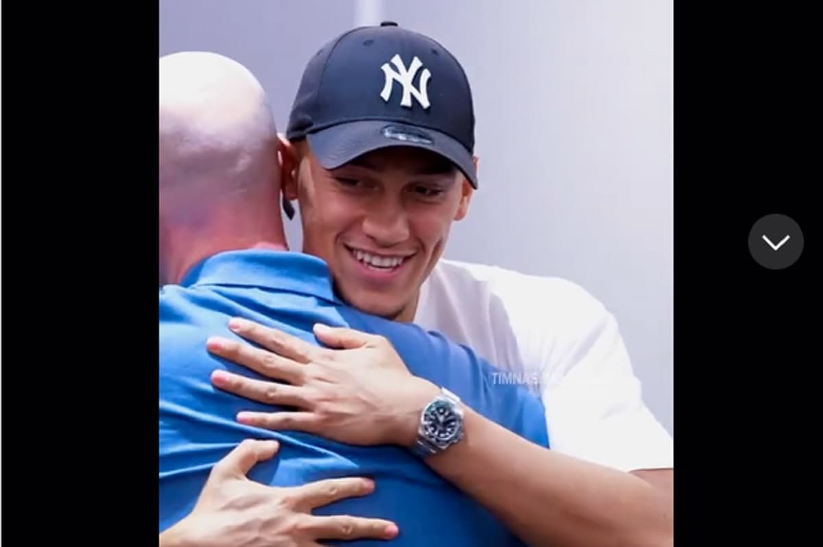 Jay Idzes Pemain Keturunan Pertama yang Tiba di Tanah Air Jelang Timnas Indonesia vs Taiwan dan Lebanon Jay Idzes Pemain Keturunan Pertama yang Tiba di Tanah Air Jelang Timnas Indonesia vs Taiwan dan Lebanon