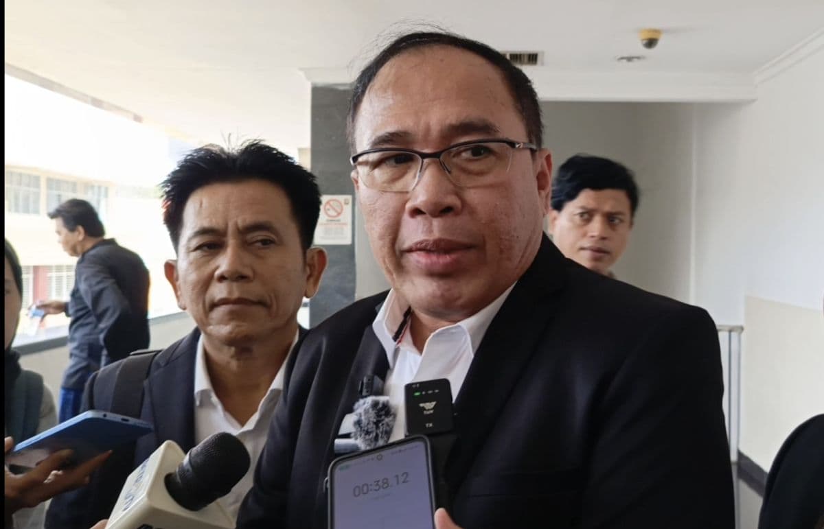 Gibran Tunjuk Tiga Pengacara Hadapi Sidang Gugatan Ijazah Gibran Tunjuk Tiga Pengacara Hadapi Sidang Gugatan Ijazah