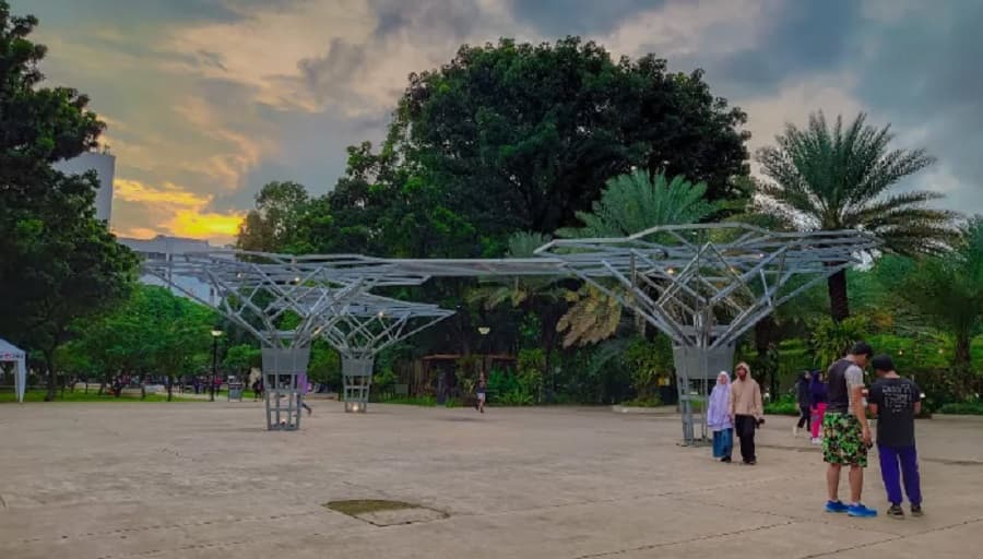 5 Rekomendasi Area Piknik Hits di Jakarta, Cocok Isi Waktu Libur Akhir Pekan 5 Rekomendasi Area Piknik Hits di Jakarta, Cocok Isi Waktu Libur Akhir Pekan