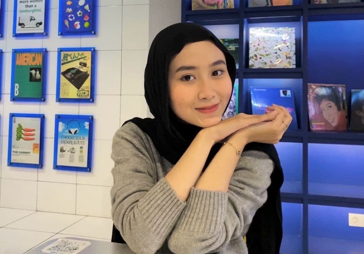 Bobotoh Cantik Sopie Maharani Optimistis Persib Bandung Permalukan Bangkok United 2-0! Bobotoh Cantik Sopie Maharani Optimistis Persib Bandung Permalukan Bangkok United 2-0!