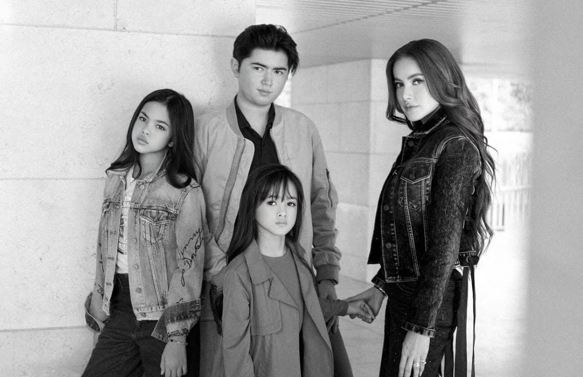 Olla Ramlan Syok dan Pingsan saat Dengar Kabar Ibunda Meninggal Dunia Olla Ramlan Syok dan Pingsan saat Dengar Kabar Ibunda Meninggal Dunia