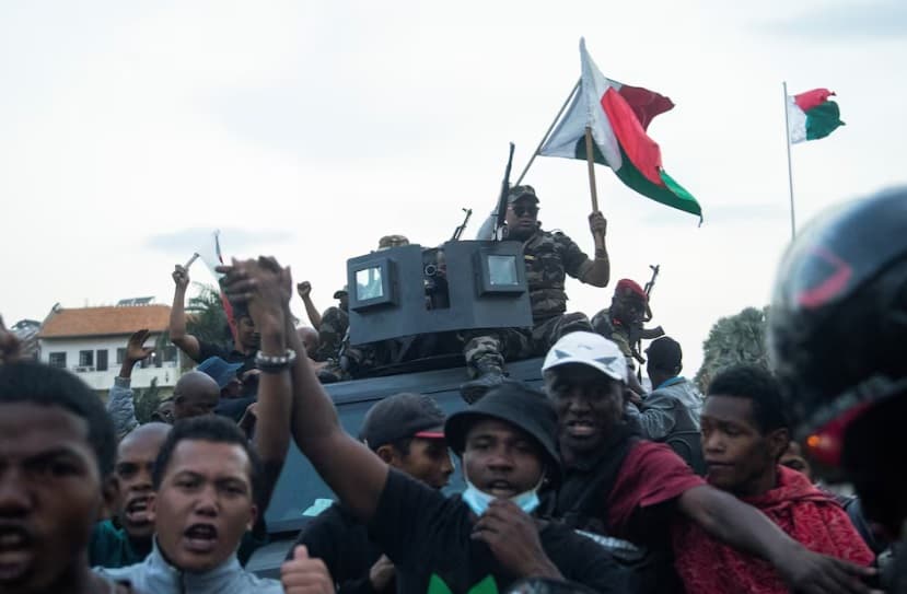 Tentara Membelot Gabung Unjuk Rasa Gen Z, Presiden Madagaskar Menghilang Tentara Membelot Gabung Unjuk Rasa Gen Z, Presiden Madagaskar Menghilang