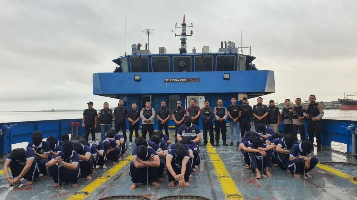 41 Warga Binaan High Risk Dikirim ke Lapas Super Maksimum 41 Warga Binaan High Risk Dikirim ke Lapas Super Maksimum