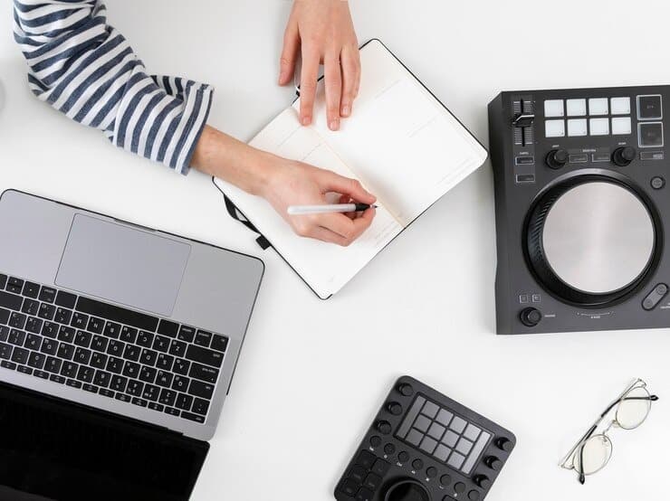 Pendaftaran Magang Nasional Ditutup Hari Ini, Buruan Daftar demi Gaji UMP Rp5,3 Juta Pendaftaran Magang Nasional Ditutup Hari Ini, Buruan Daftar demi Gaji UMP Rp5,3 Juta