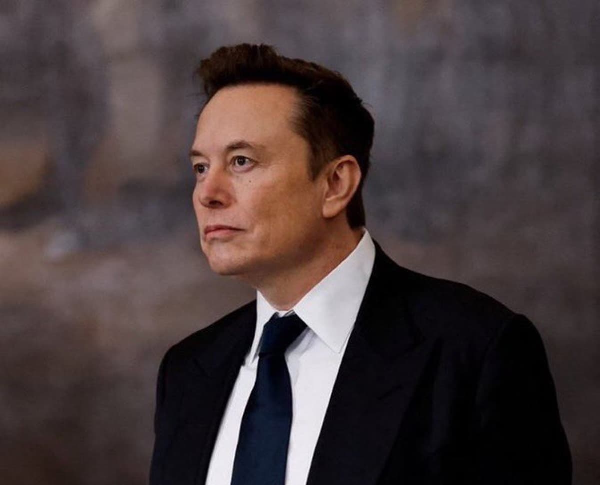 Tesla Setujui Paket Gaji Rp16,686 Triliun untuk Elon Musk Tesla Setujui Paket Gaji Rp16,686 Triliun untuk Elon Musk