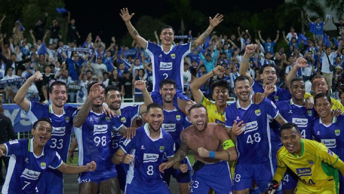 Bojan Hodak Bongkar Kunci Kemenangan Dramatis 3-2 Persib Bandung atas Selangor FC Bojan Hodak Bongkar Kunci Kemenangan Dramatis 3-2 Persib Bandung atas Selangor FC