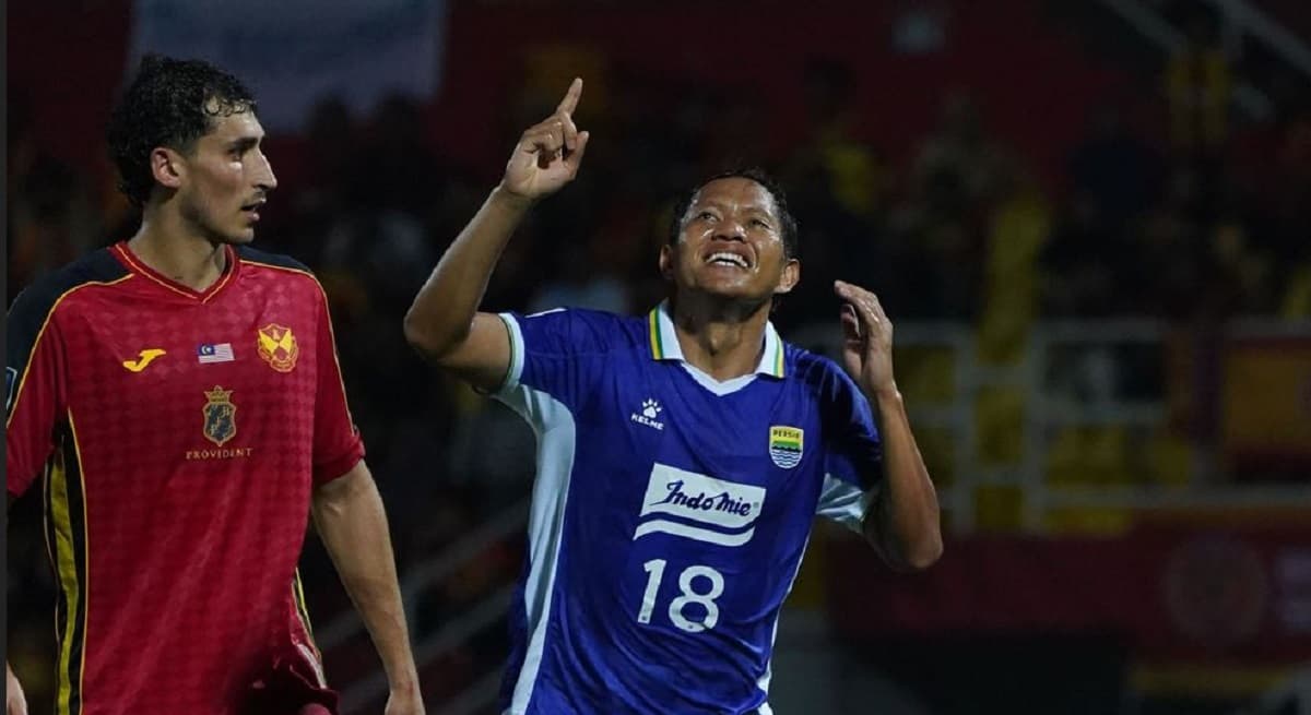 Kronologi Adam Alis Ditilang Polisi Malaysia Usai Cetak 2 Gol Kemenangan Persib Bandung atas Selangor FC Kronologi Adam Alis Ditilang Polisi Malaysia Usai Cetak 2 Gol Kemenangan Persib Bandung atas Selangor FC