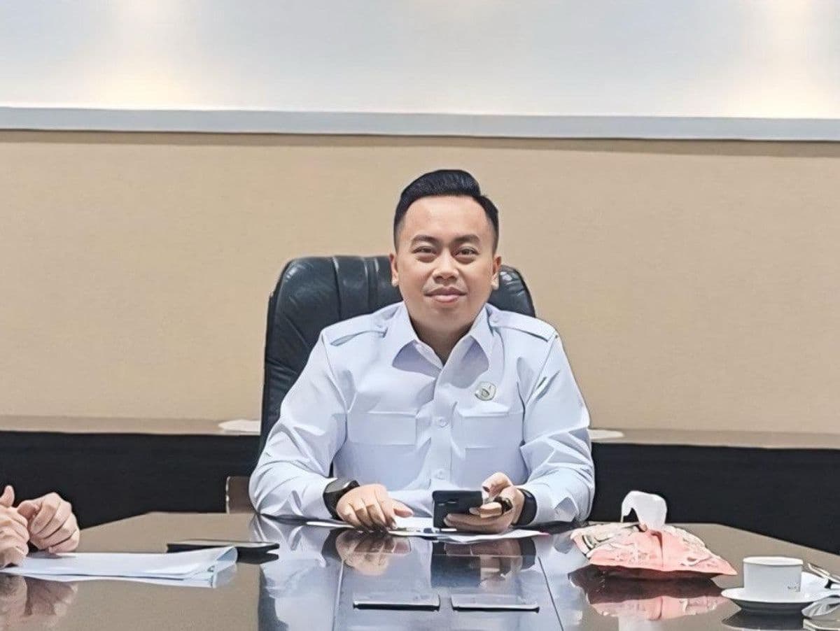 Roy Suryo Tersangka Kasus Fitnah Ijazah Jokowi, Pasbata: Polri Tegas! Roy Suryo Tersangka Kasus Fitnah Ijazah Jokowi, Pasbata: Polri Tegas!