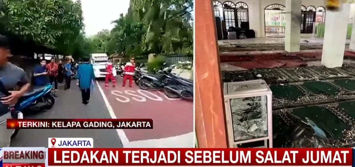 Breaking News! Ledakan Terjadi di SMAN 72 Jakarta, 2 Orang Dilarikan ke RS Breaking News! Ledakan Terjadi di SMAN 72 Jakarta, 2 Orang Dilarikan ke RS