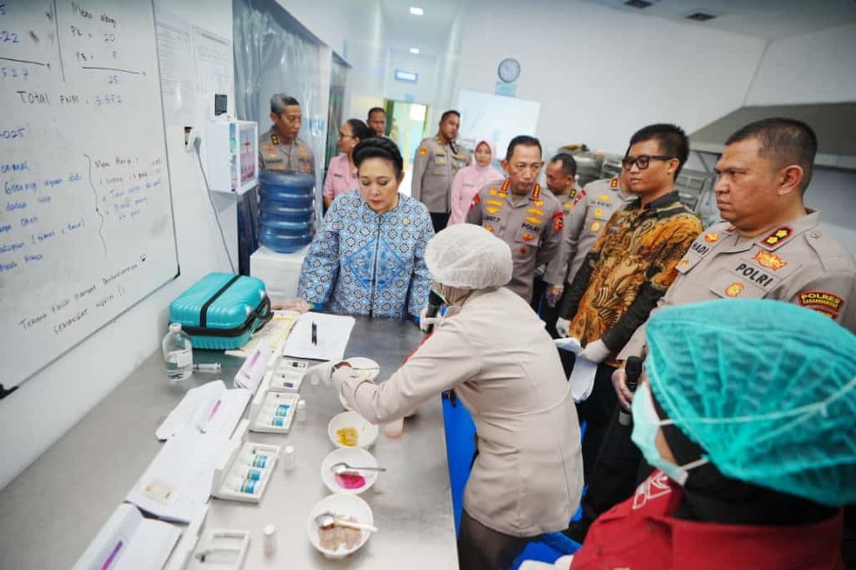 Kapolri Instruksikan SPPG Polri Zero Accident, Pastikan Food Security Berjalan Optimal Kapolri Instruksikan SPPG Polri Zero Accident, Pastikan Food Security Berjalan Optimal