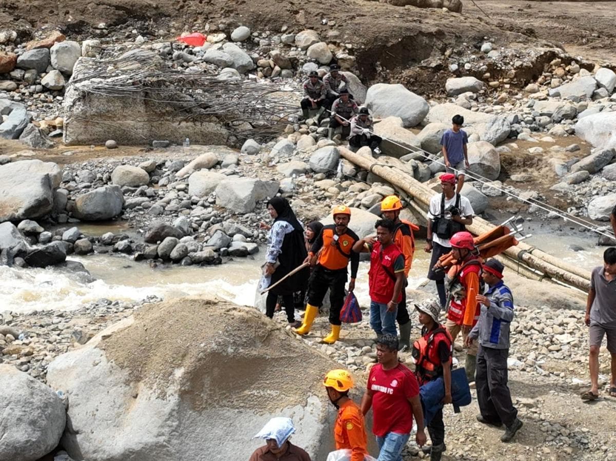 193 Korban Tewas Bencana di Sumbar, Tim DVI Berhasil Identifikasi 161 Jenazah 193 Korban Tewas Bencana di Sumbar, Tim DVI Berhasil Identifikasi 161 Jenazah